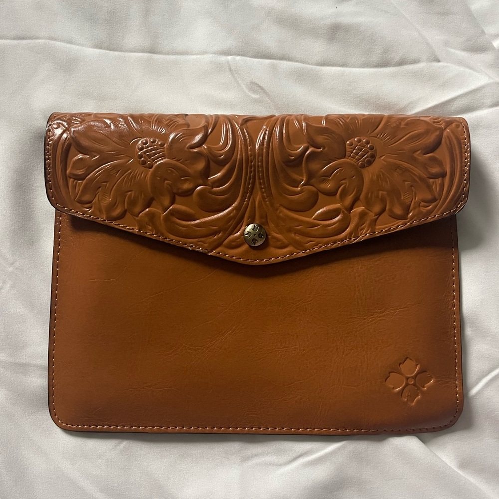 patristics nash clutch bag